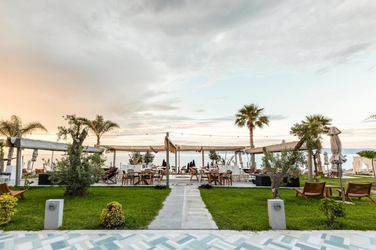 Blue Carpet Luxury Suites Pefkochori Eksteriør bilde